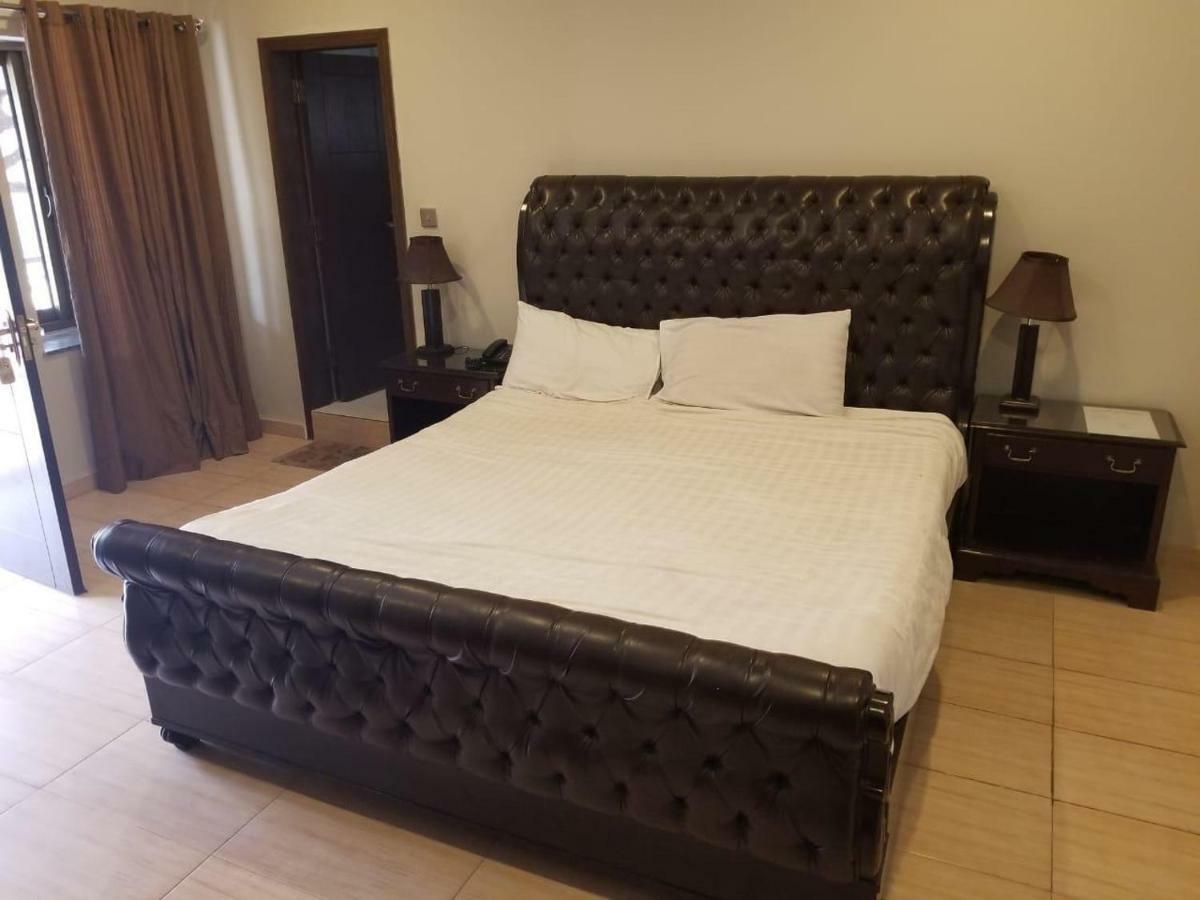 Cosy Knock Hotel Муррі Екстер'єр фото